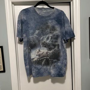 The Mountain Wolves t shirt XL